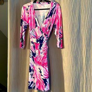 EUC Lilly Pulitzer wrap dress size small